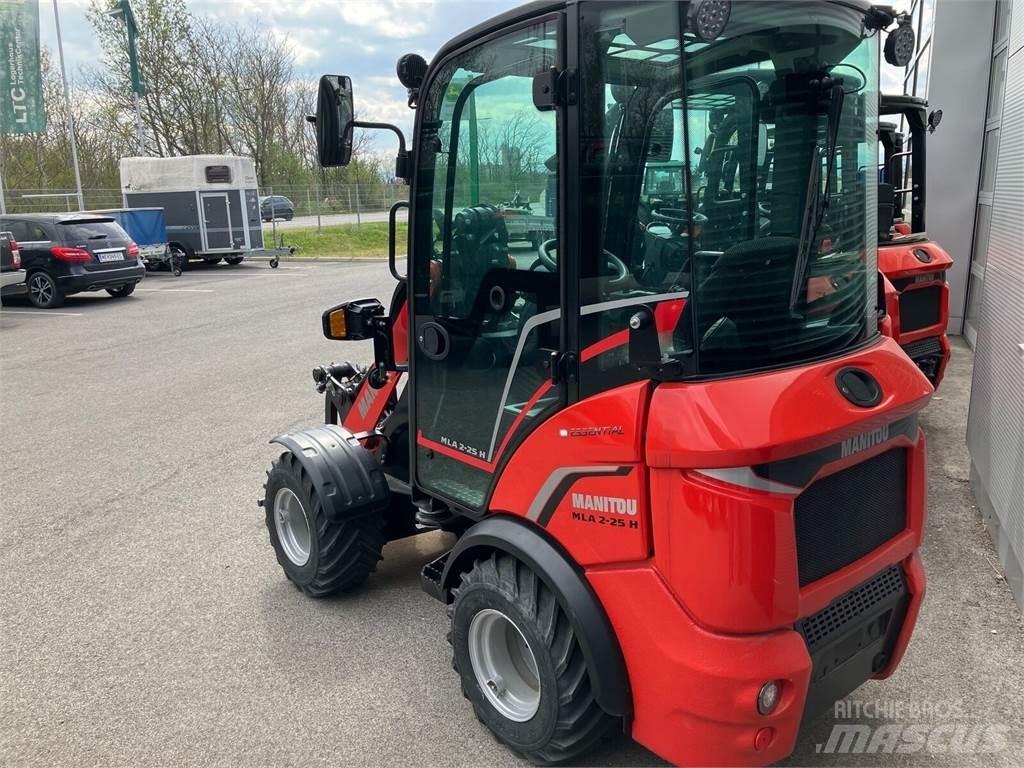 Manitou MLA2-25 프론트 로더 및 굴착기