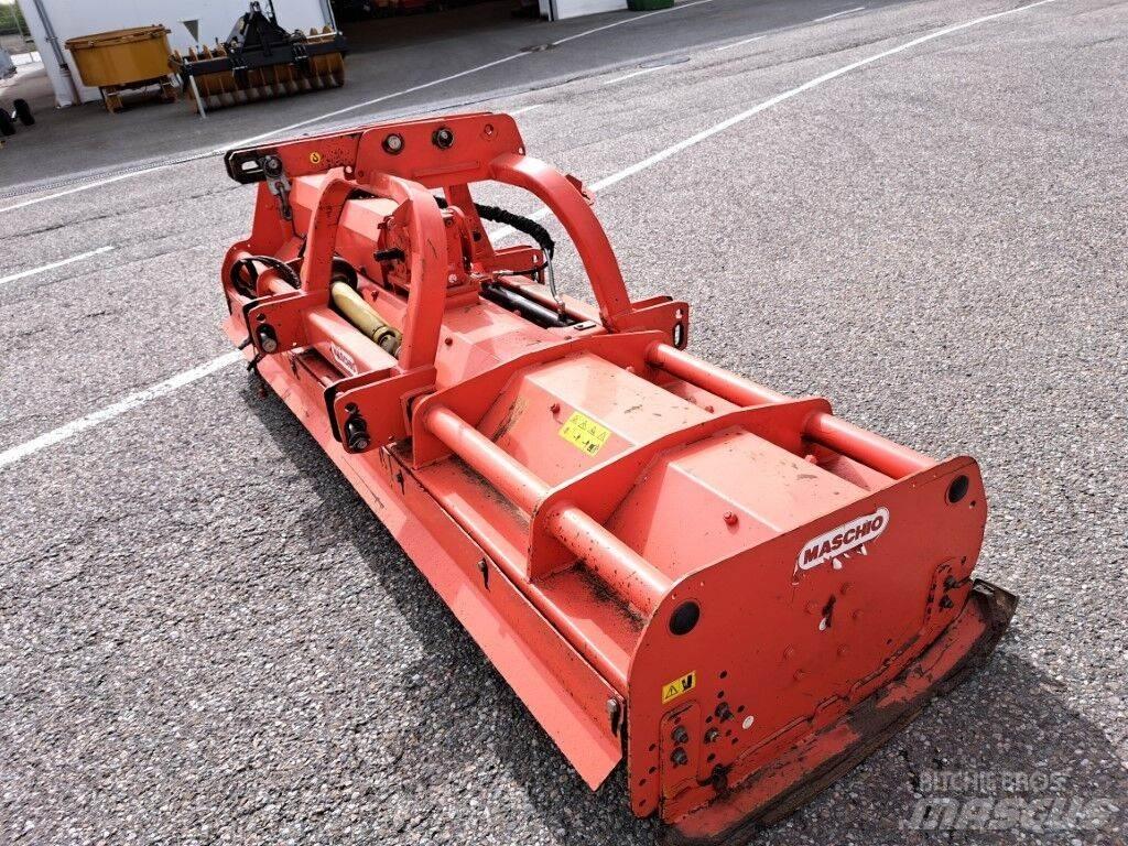 Maschio BISONTE 300 목장 제초기 및 토퍼