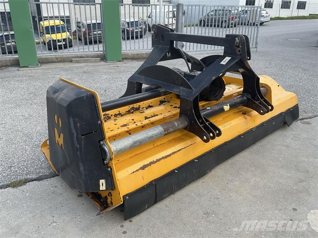 Müthing MU pro 300 목장 제초기 및 토퍼