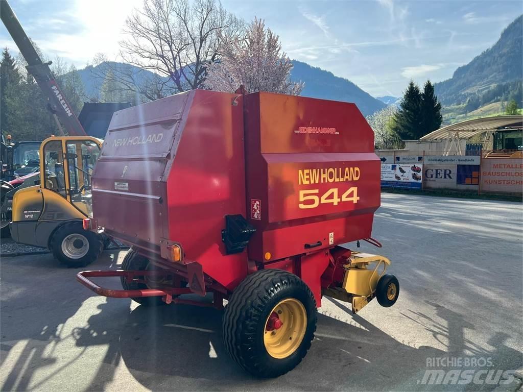 New Holland 544 원형 곤포기
