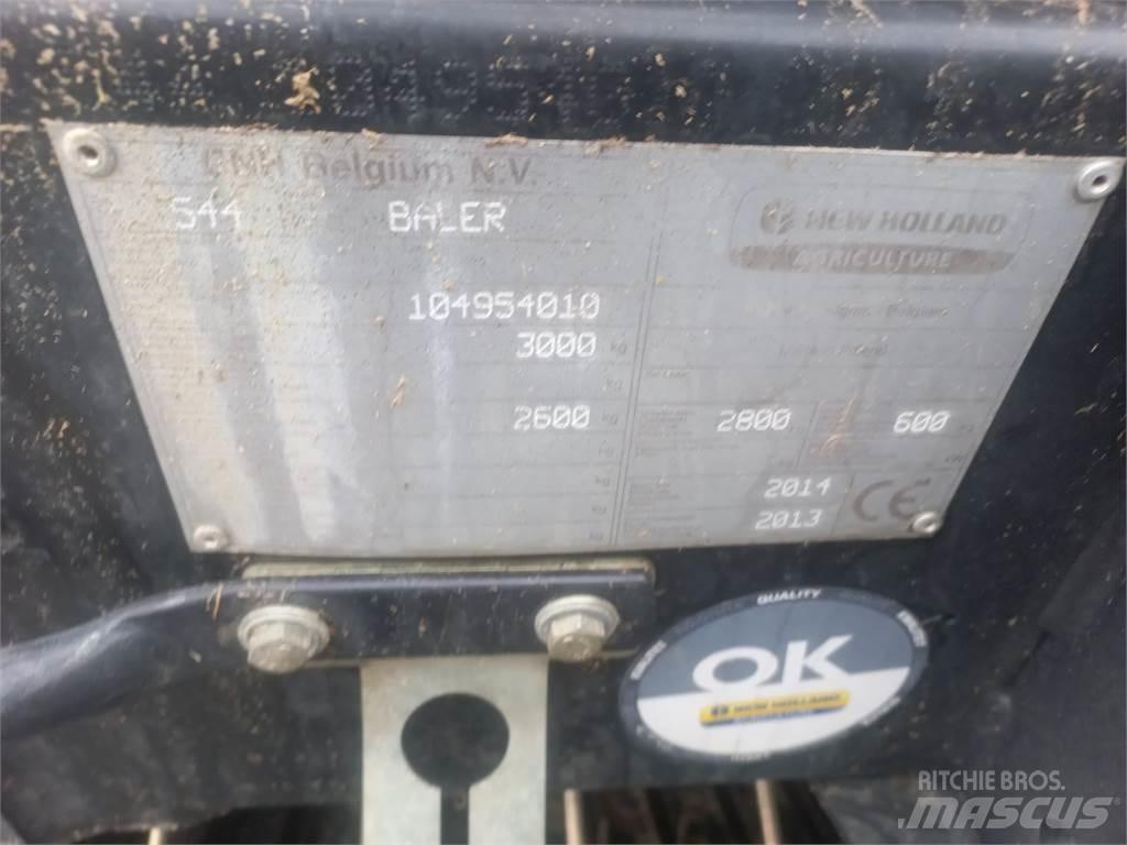 New Holland BR 6090 원형 곤포기