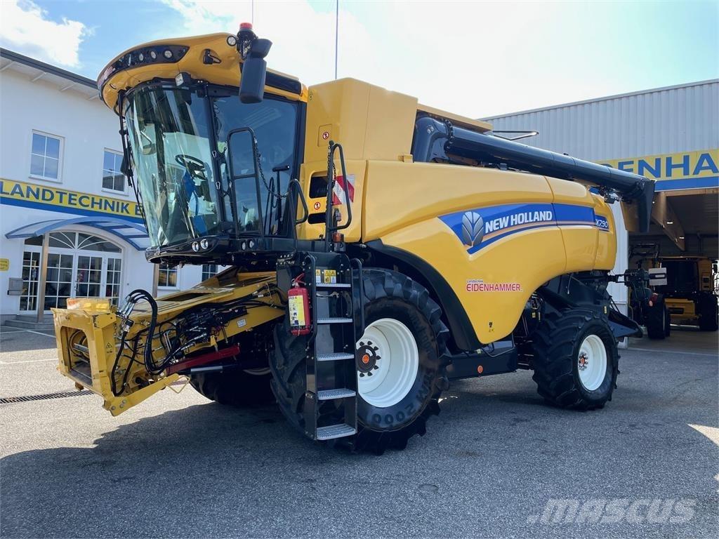 New Holland CX 7.90 콤바인 수확기