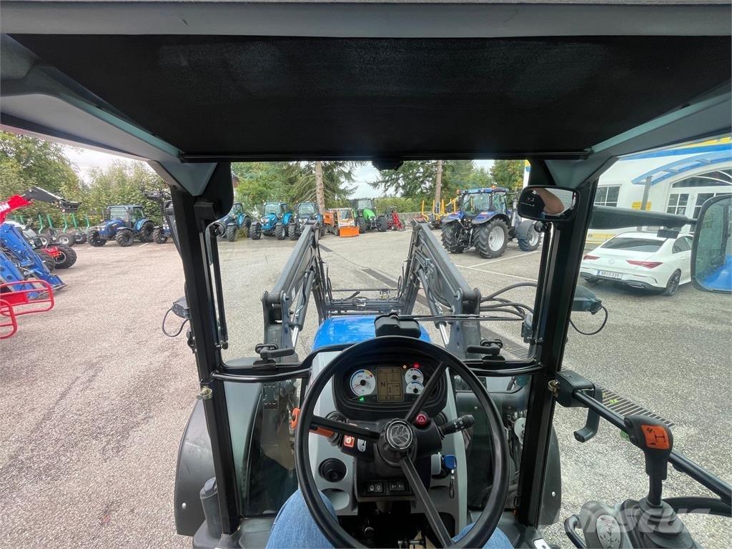 New Holland T4.85 트랙터
