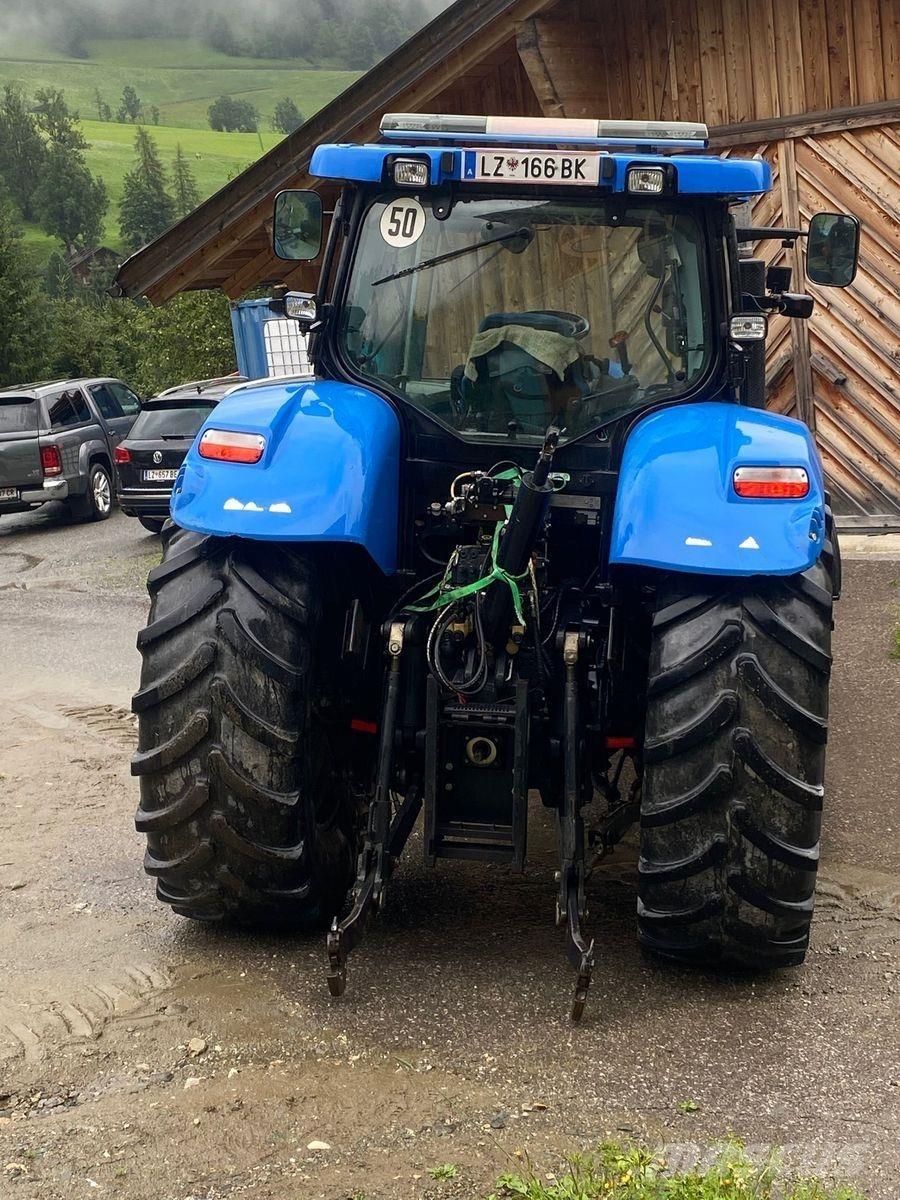 New Holland T7040 트랙터
