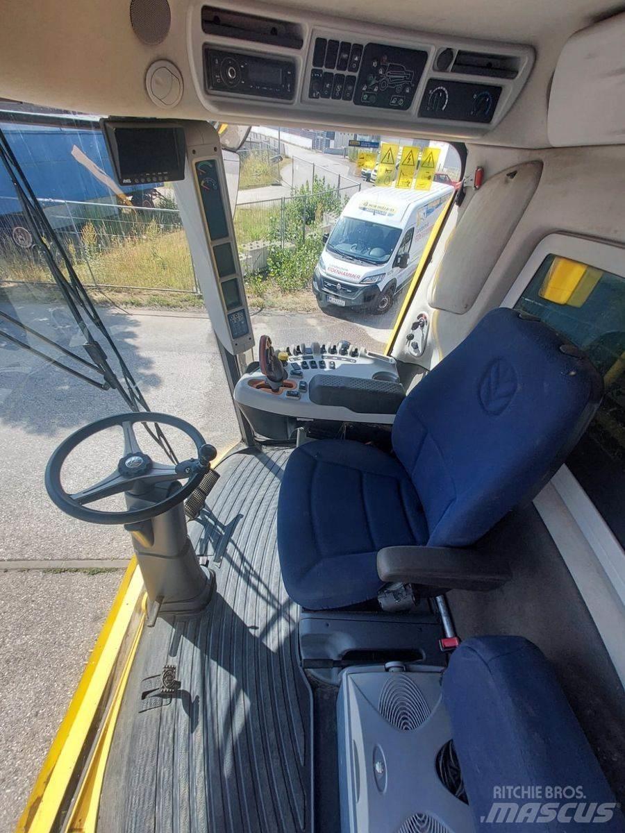 New Holland TC5070 콤바인 수확기