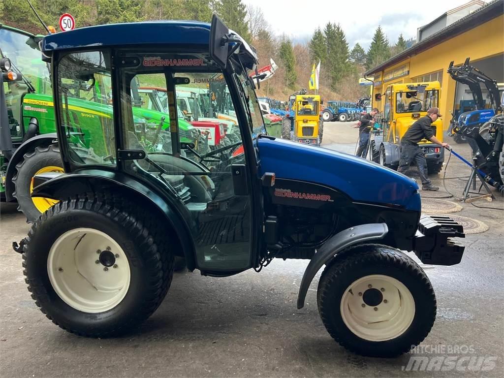 New Holland TCE 55 트랙터