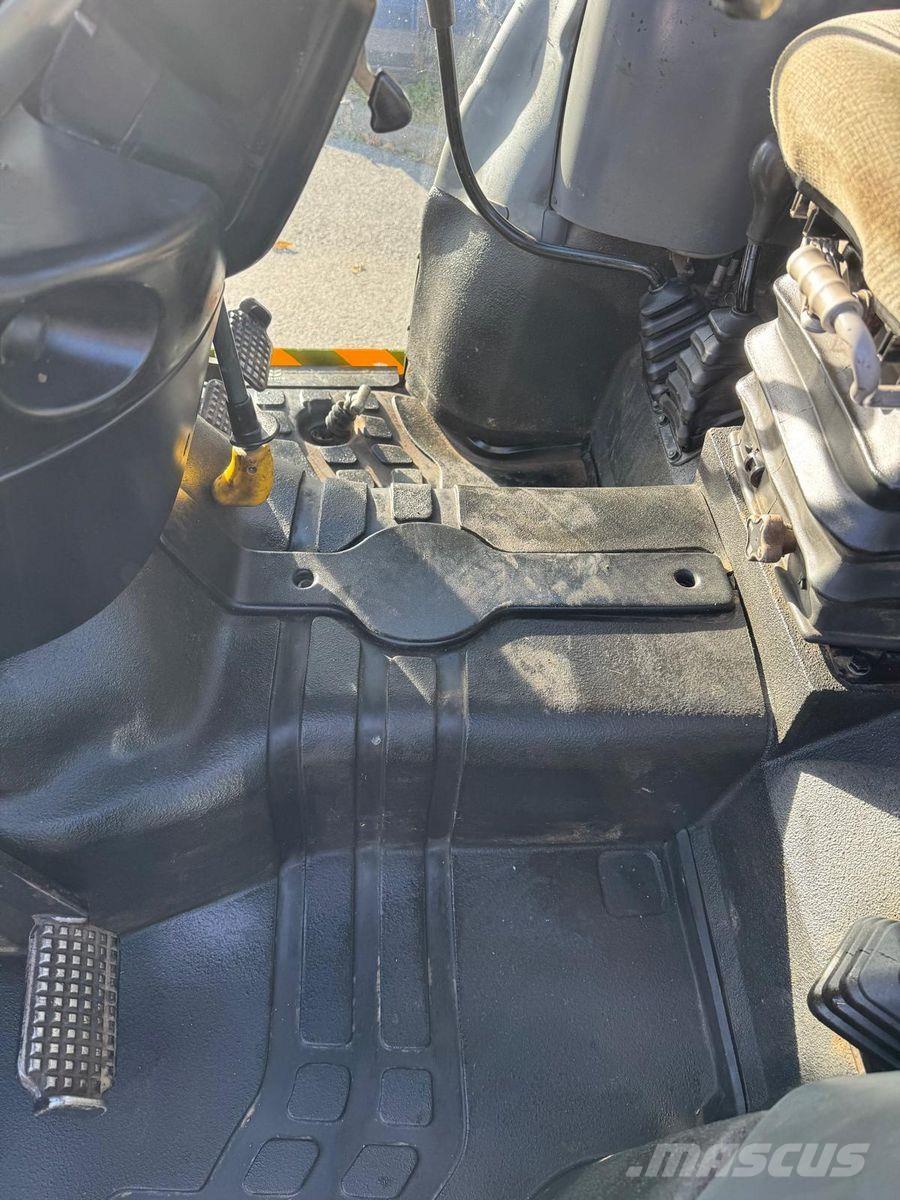 New Holland TN65DA 트랙터