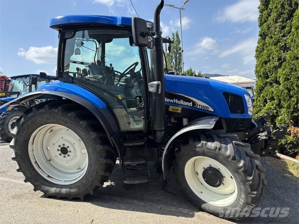 New Holland TS100A 트랙터
