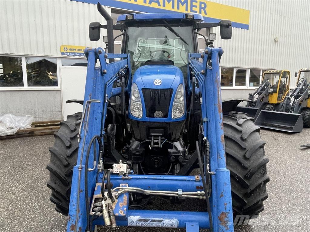 New Holland TS135A 트랙터