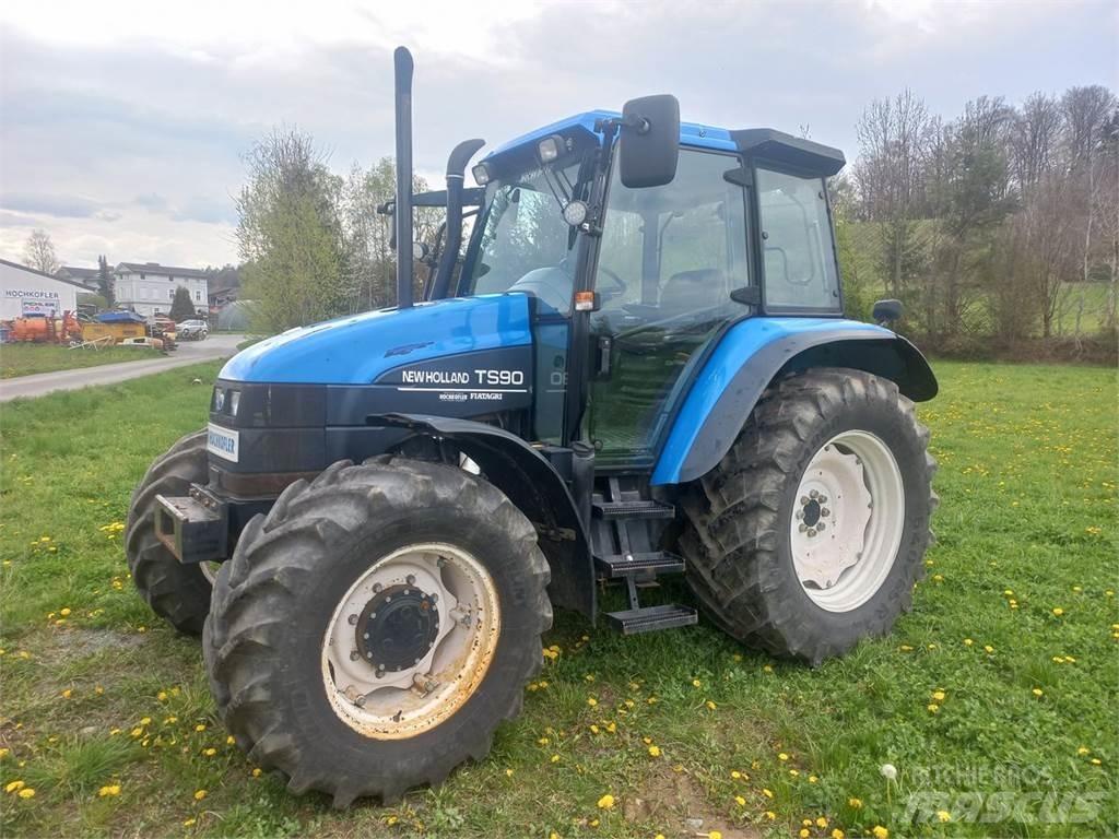 New Holland TS90 트랙터