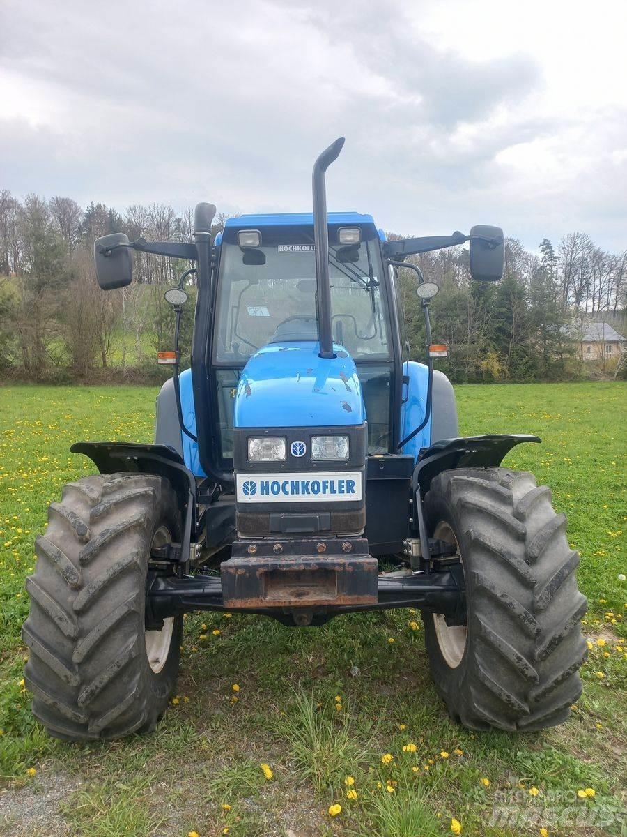 New Holland TS90 트랙터