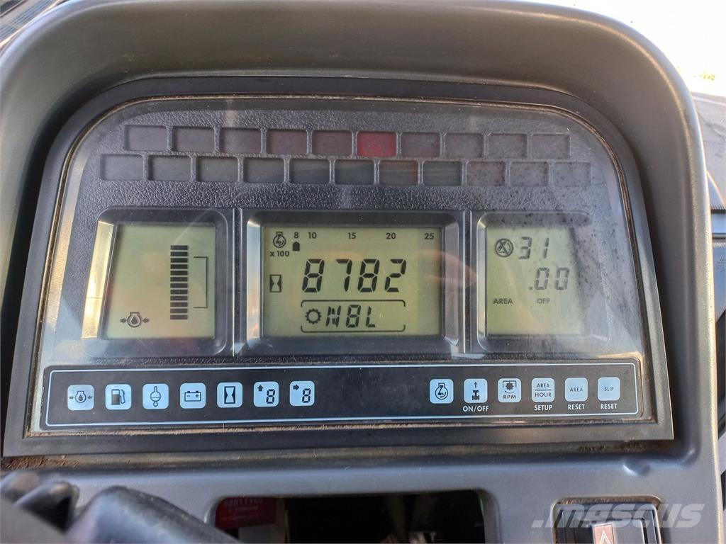 New Holland TS90 트랙터