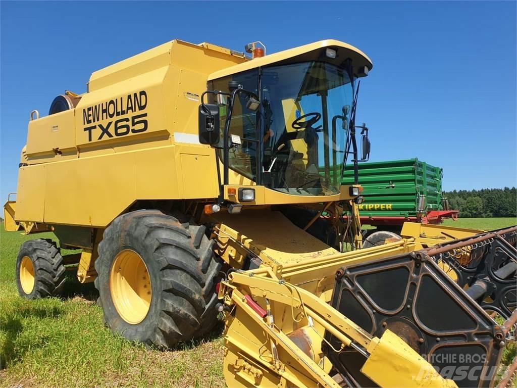 New Holland TX 65 콤바인 수확기