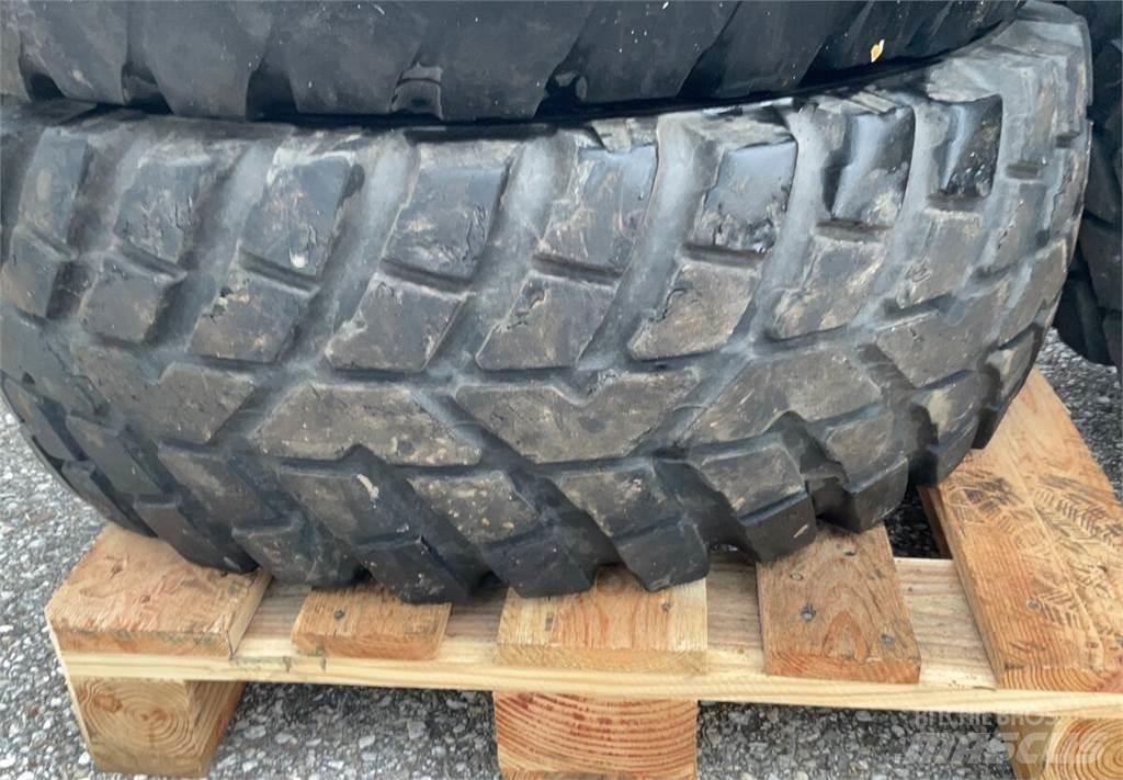 Nokian TRI 2 타이어, 휠 및 림