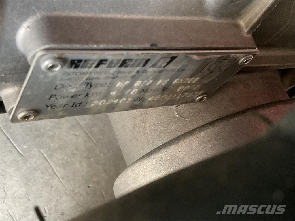 Reform CM 817 탑승형 잔디깎기