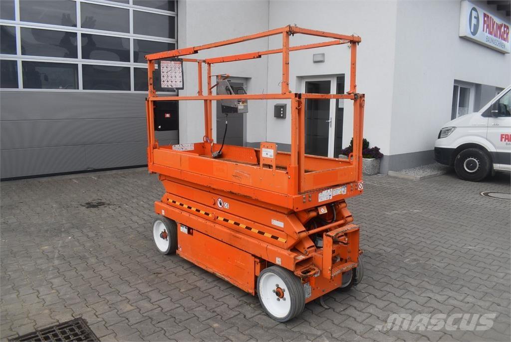 SkyJack SJ-III 3220 관절형 전동이동 리프트