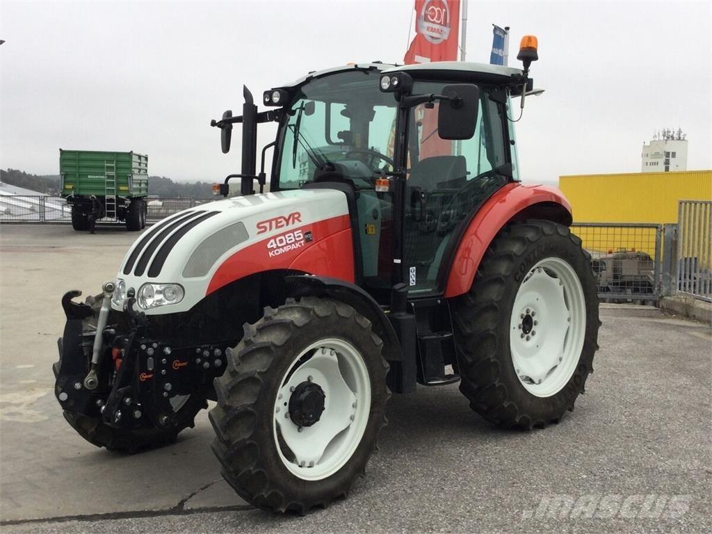 Steyr 4085 Kompakt 트랙터