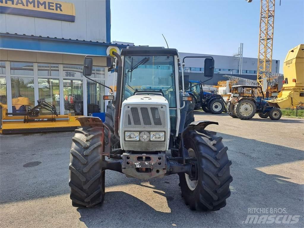 Steyr 667 트랙터