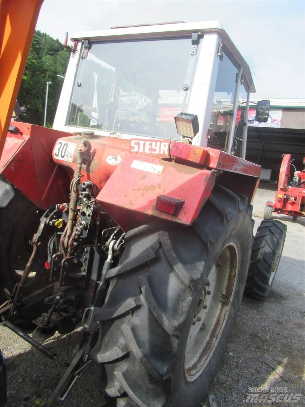 Steyr 8100 A 트랙터