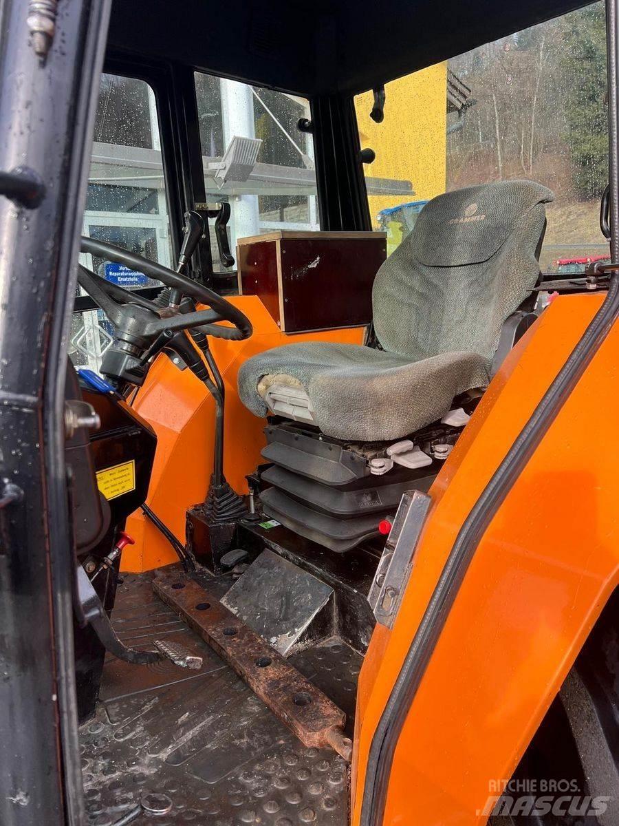 Steyr 975A 트랙터