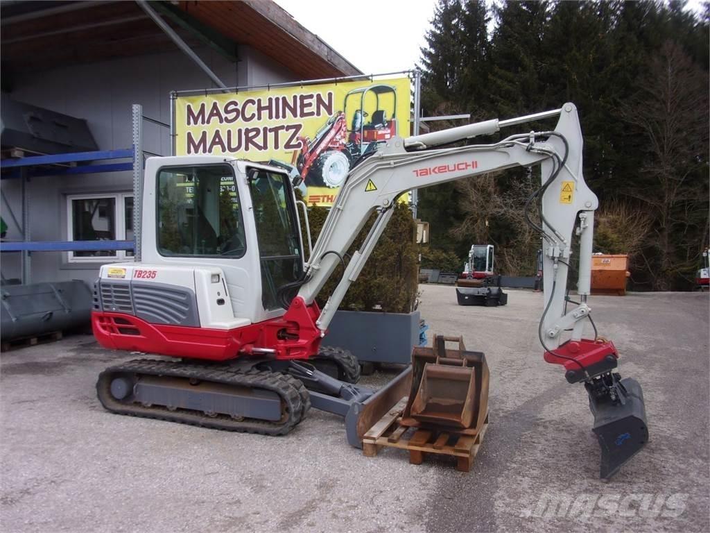 Takeuchi TB 235 소형 굴삭기 7톤 미만