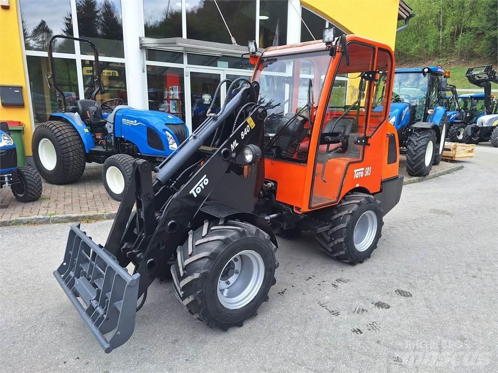 Toyo 840 프론트 로더 및 굴착기