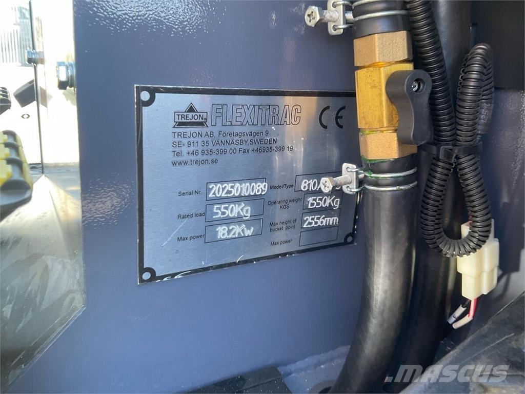 Trejon 1126 CAB 프론트 로더 및 굴착기