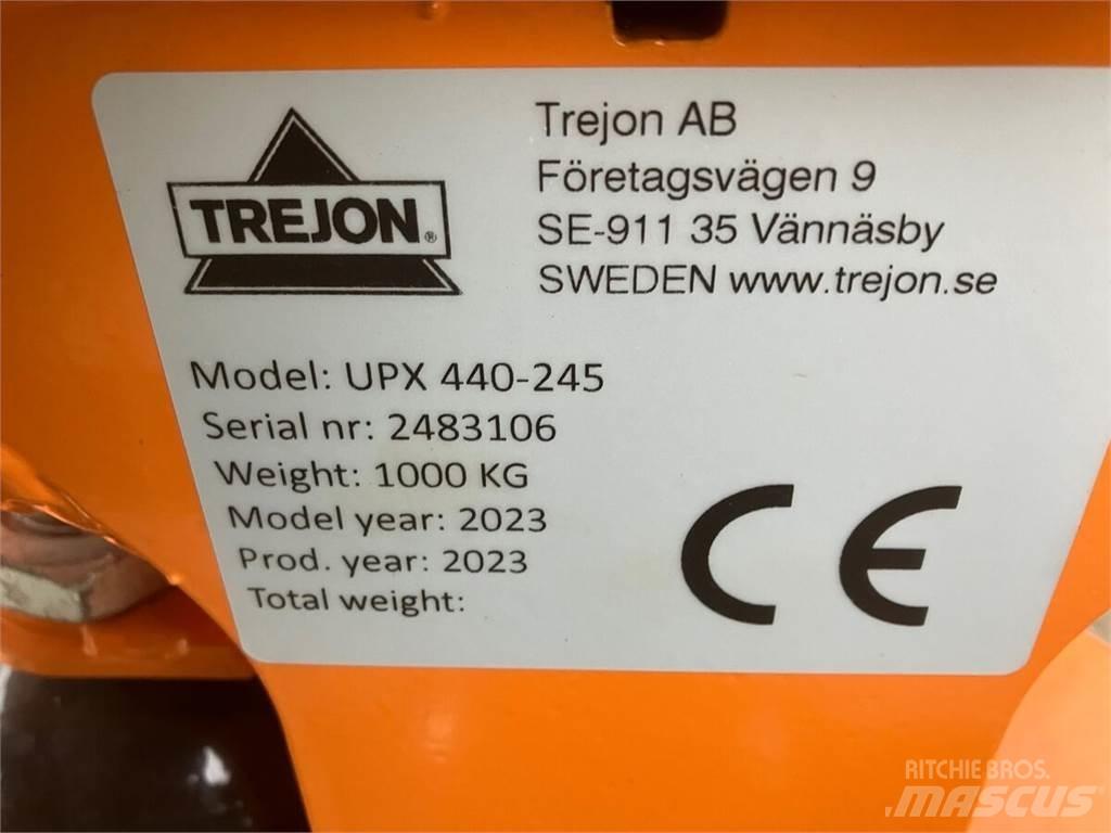 Trejon UPX 440-245 기타 도로 및 제설 기계