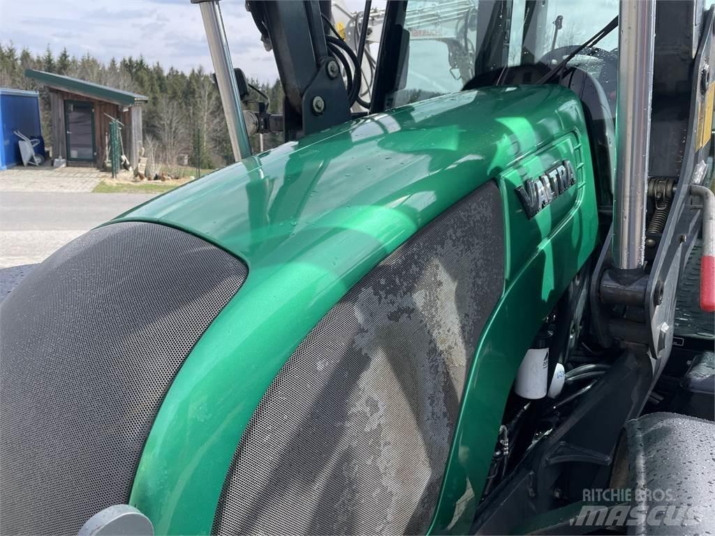 Valtra N 82 Hi-Tech 트랙터