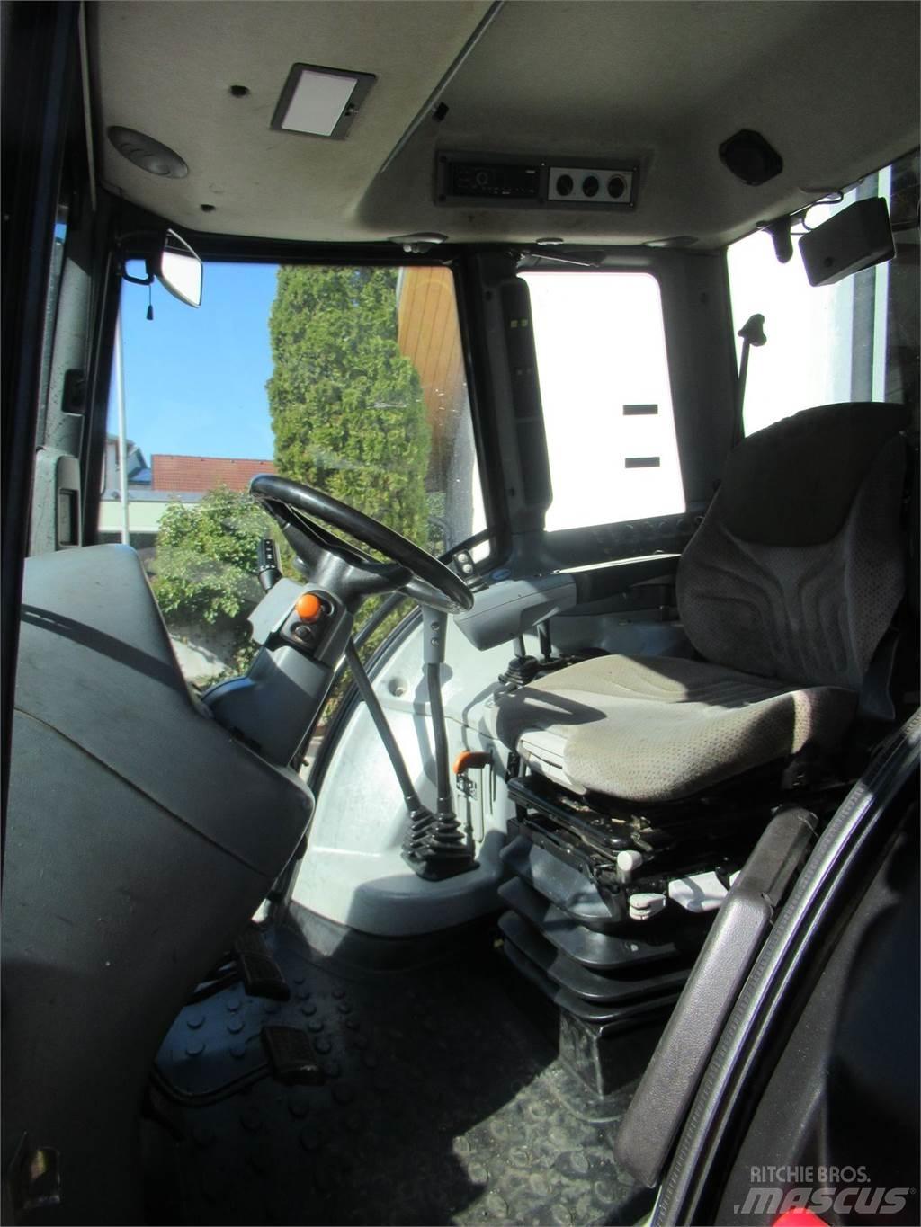Valtra N 92 Hi Tech 트랙터