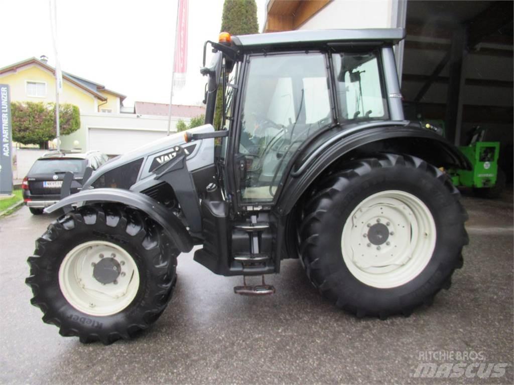 Valtra N 93 HiTech5 트랙터