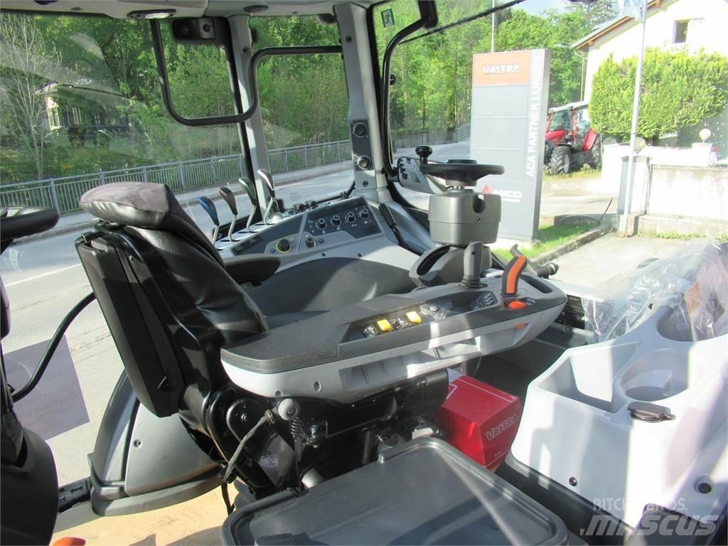 Valtra N175 트랙터