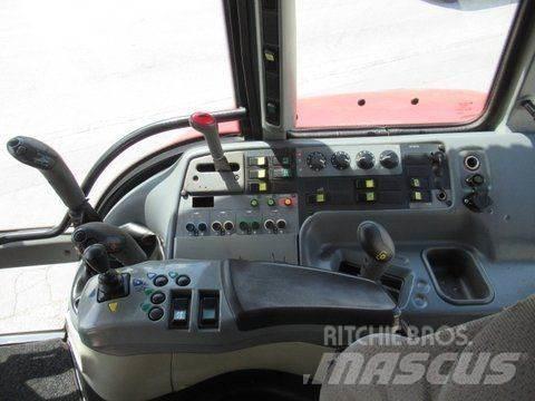 Valtra T130 트랙터
