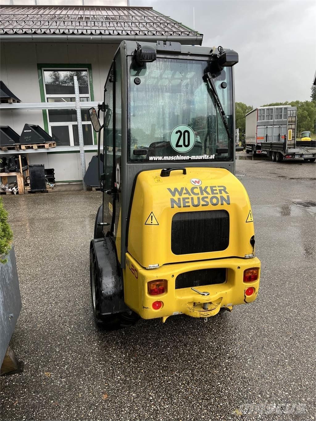 Wacker Neuson WL 20 프론트 로더 및 굴착기