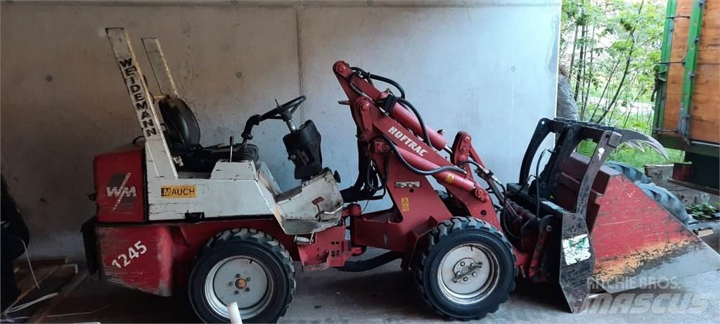 Weidemann 1245 프론트 로더 및 굴착기