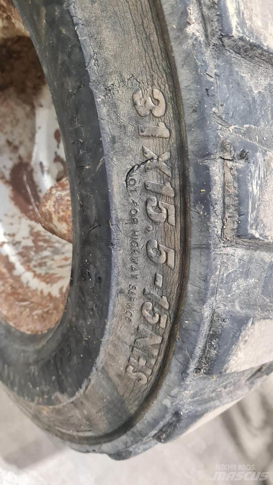 Weidemann 1280 프론트 로더 및 굴착기