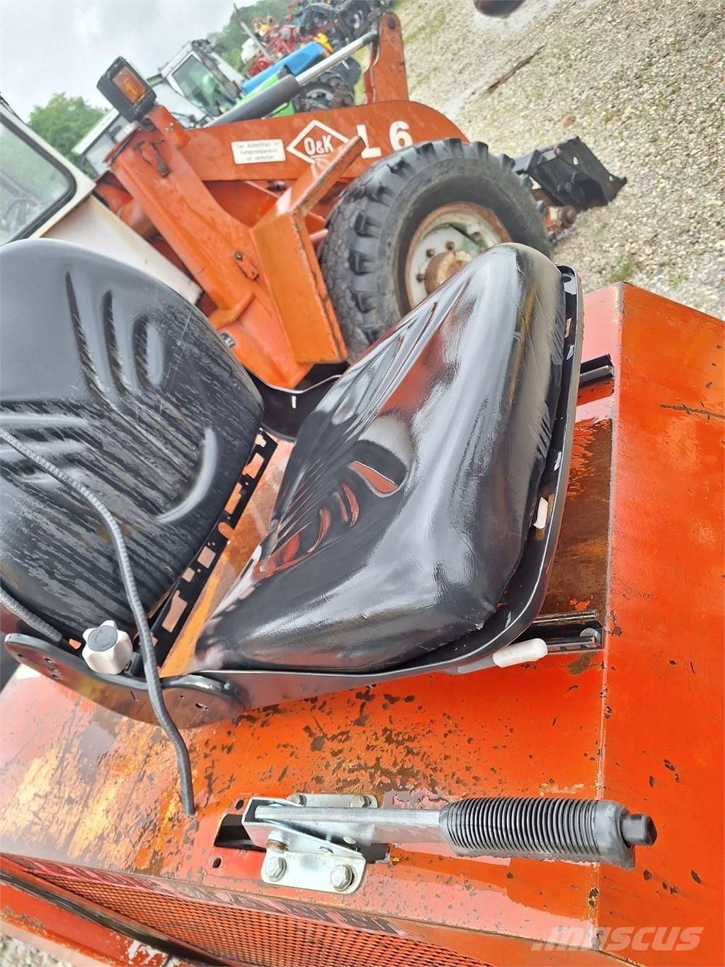 Weidemann 916D/M 프론트 로더 및 굴착기