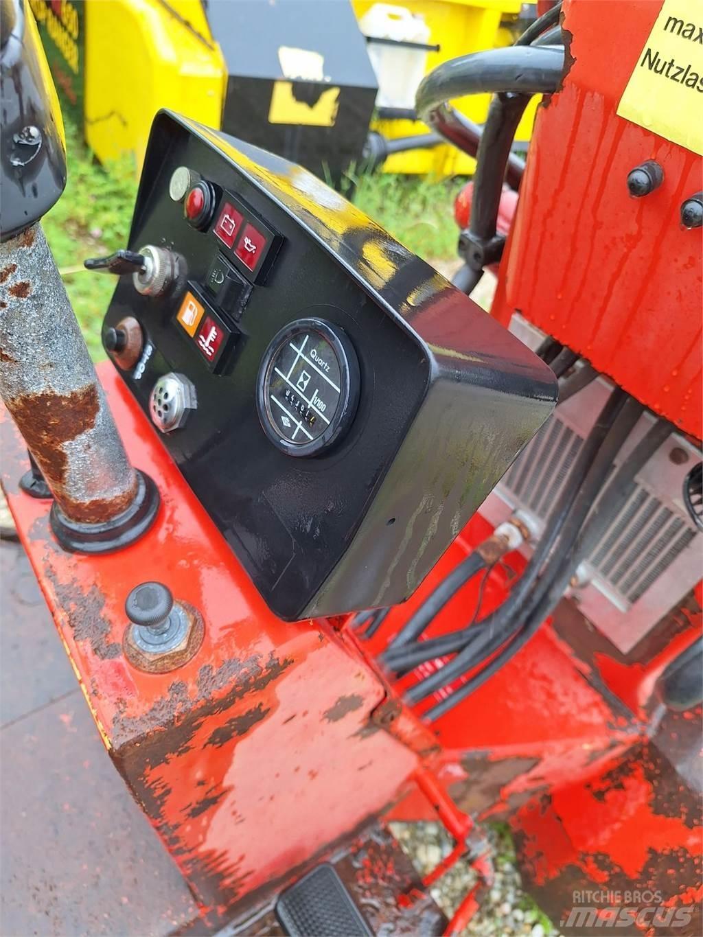 Weidemann 917 D/M 프론트 로더 및 굴착기