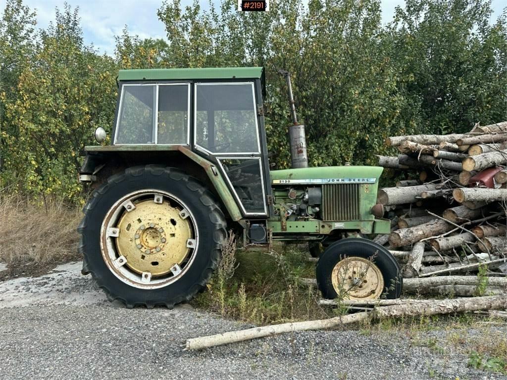 John Deere 2130 트랙터