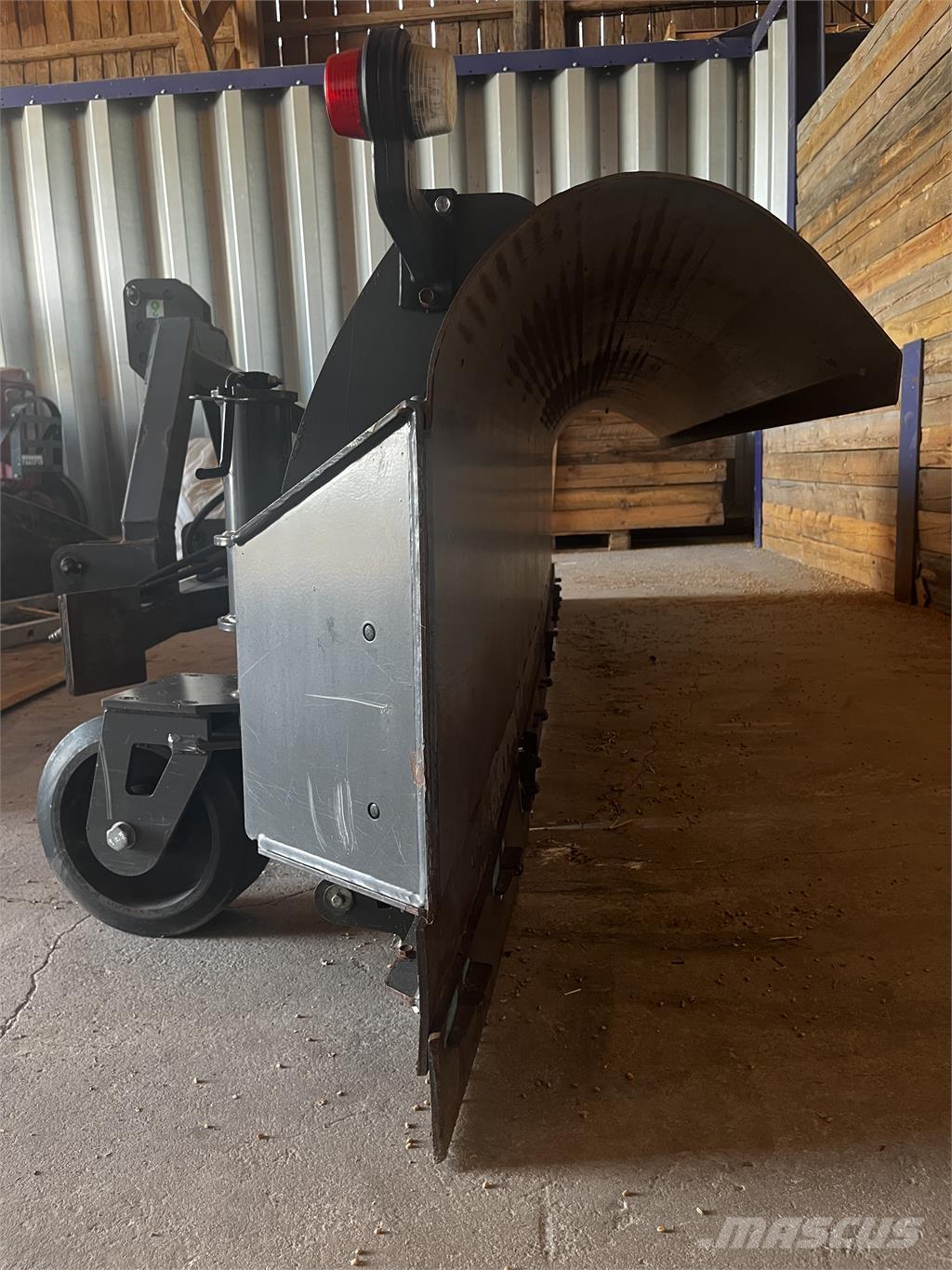 Holms PD 3,6 제설 블레이드 및 제설기