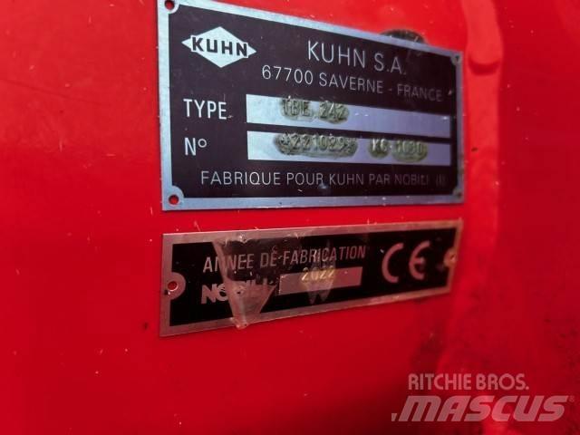 Kuhn TBE242 제초기