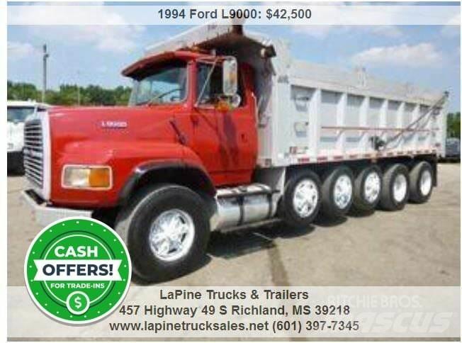 Ford L9000 덤프 트럭