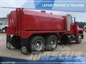 Mack R690ST 급수차
