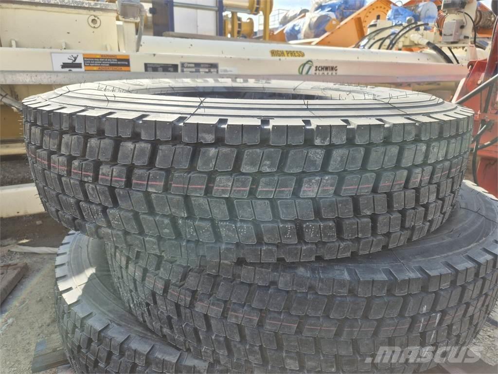 Aeolus ADR55 타이어, 휠 및 림