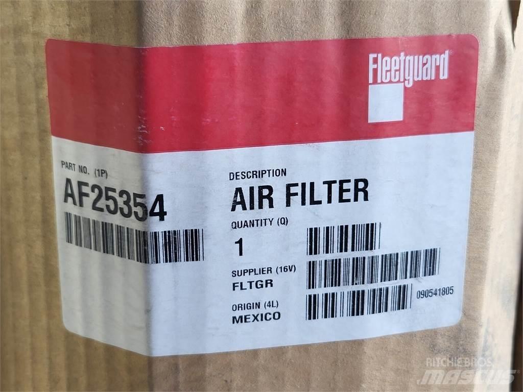 Fleetguard AF25354 건설 장비 - 기타