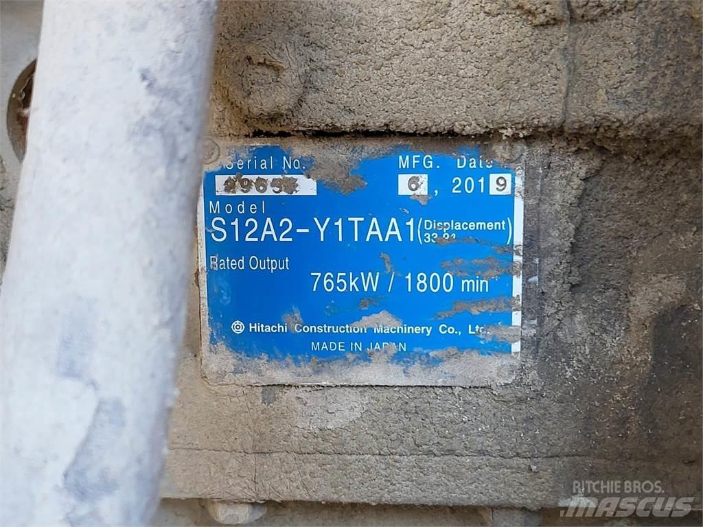 Hitachi S12A2-Y1TAA1 엔진