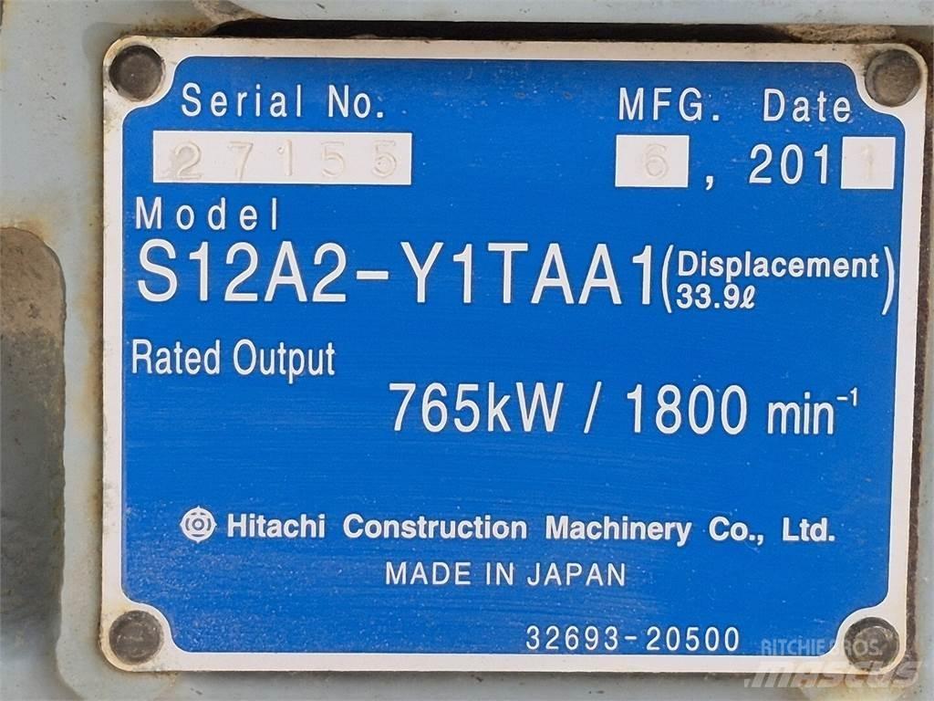 Hitachi S12A2-Y1TAA1 엔진