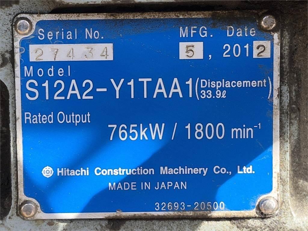 Hitachi S12A2-Y1TAA1 엔진