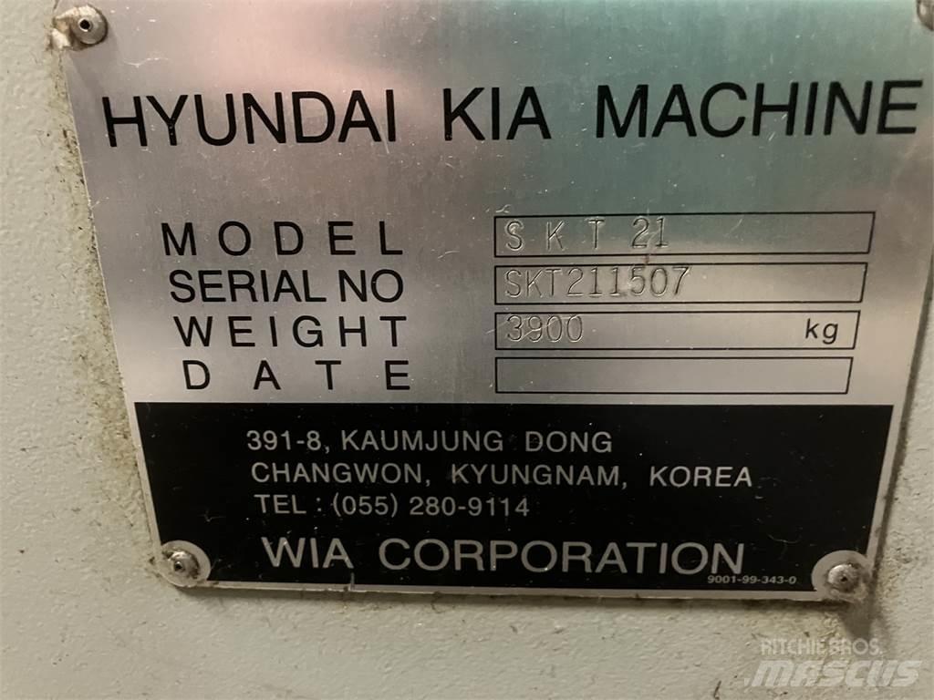 Hyundai SKT-21 건설 장비 - 기타