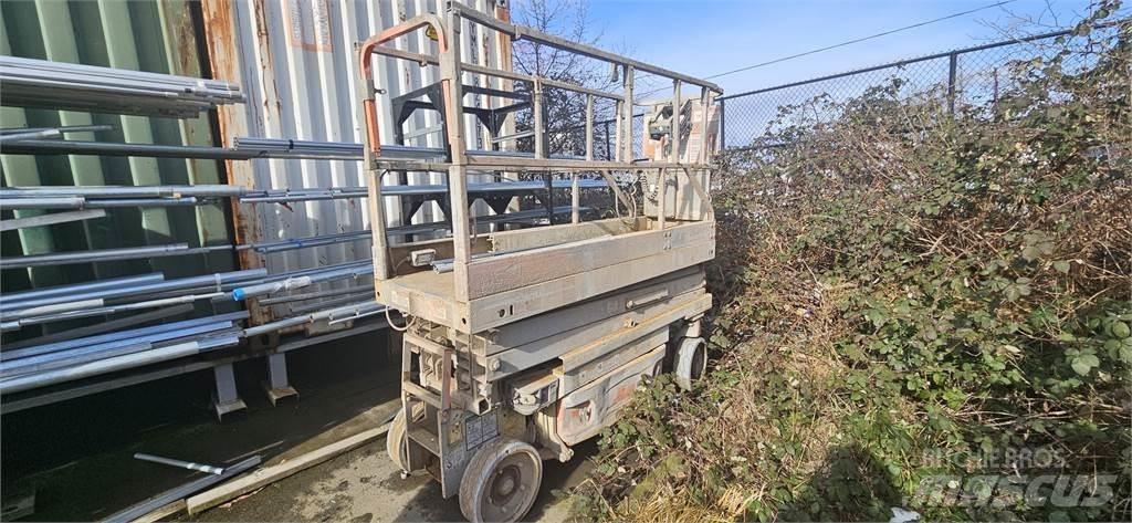 JLG 2630ES 가위형 리프트